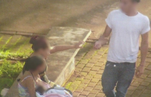 Jovem que levava filha de 1 mês para traficar drogas é presa com a irmã em GoIânia, Goiás 2 (Foto: Divulgaçã/Polícia Civil)