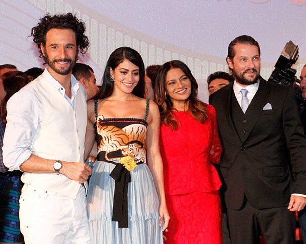 Rodrigo Santoro, Carol Castro, Dira Paes e Marcelo Serrado (Foto: Alex Palarea/ AgNews) Rodrigo Santoro, Carol Castro, Dira Paes e Marcelo Serrado (Foto: Alex Palarea/ AgNews)
