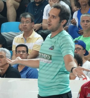 Henrique Furtado Juiz de Fora Võlei técnico (Foto: Bruno Ribeiro)