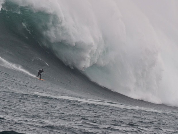 surfista Rodrigo Koxa surfe Chile onda gigante Burle (Foto: Divulgação/Akiwas)