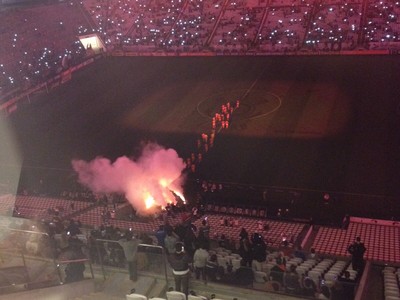 Apagão, mosaico e camisa nova: Corinthians celebra seus 105 anos