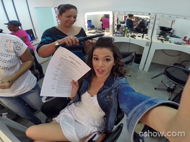 Bruna Marquezine mostra a intimidade em um dia de trabalho no Projac (Foto: Bruna Marquezine/ TV Globo)