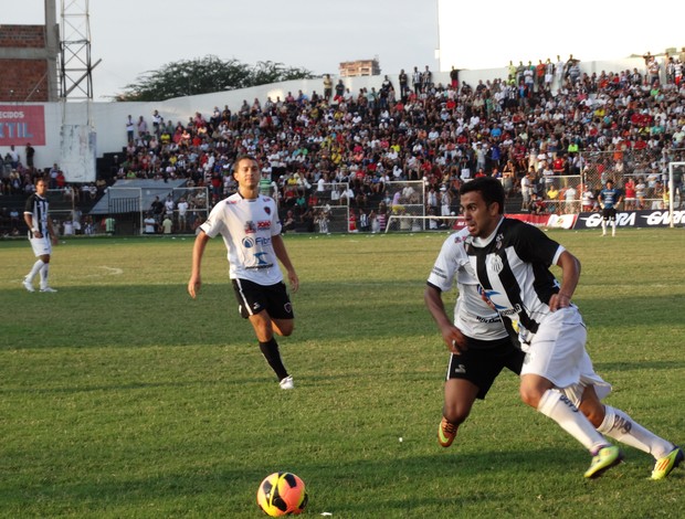 Jogo (Foto: Vital Florêncio / GE.COM/CARUARU)