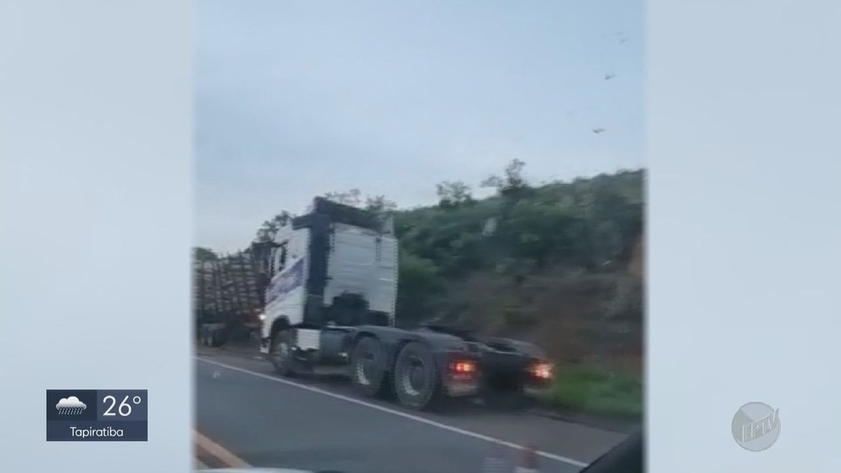 Casal Morre Ap S Colis O Frontal Entre Carro E Caminh O Na Sp Em