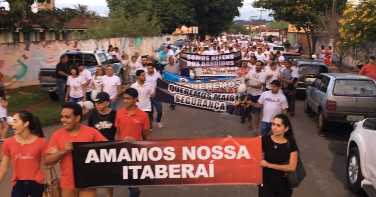 G1 Moradores de Itaberaí realizam protesto pedindo por segurança