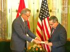 EUA entregam carta de Obama a Raúl Castro; embaixadas abrem em julho