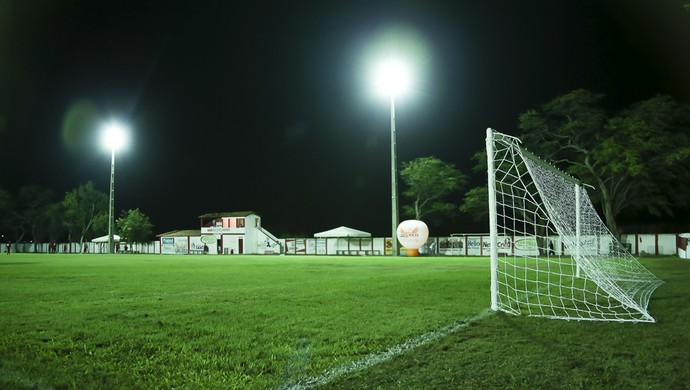 Estádio Ariston Azevedo, Dores (Foto: Marcos Rodrigues/ASN)