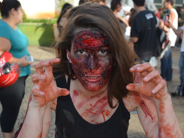 Terceira edição da Zombie Walk em Piracicaba (Foto: Camila Ancona/G1)