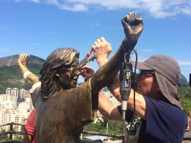 Rio De Janeiro: Statua di Michael Jackson è stata inaugurata a Monte S. Marta Michaeljackson