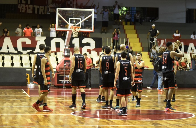 Flamengo x Vasco - 3º jogo da final do Estadual do Rio basquete (Foto: André Durão)