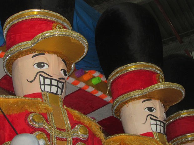 O balé Quebra-Nozes é um dos lembrados no desfile da Vila Isabel (Foto: Alba Valéria Mendonça/ G1)
