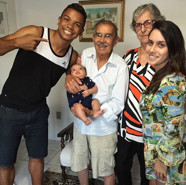 Antes de reapresentação, jogadores do Peixe aproveitam folga com os