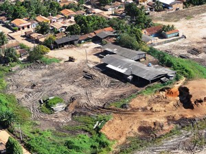Madeireira em Nova Ipixuna fechada pelo Ibama. (Foto: Nelson Feitosa - Ibama/Divulgação) Madeireira em Nova Ipixuna fechada pelo Ibama. (Foto: Nelson Feitosa - Ibama/Divulgação)