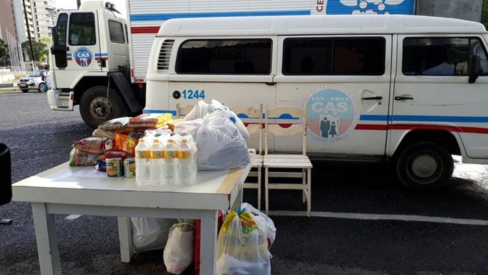 Doações para vítimas das chuvas em Pernambuco (Foto: Renato Ramos/TV Globo)