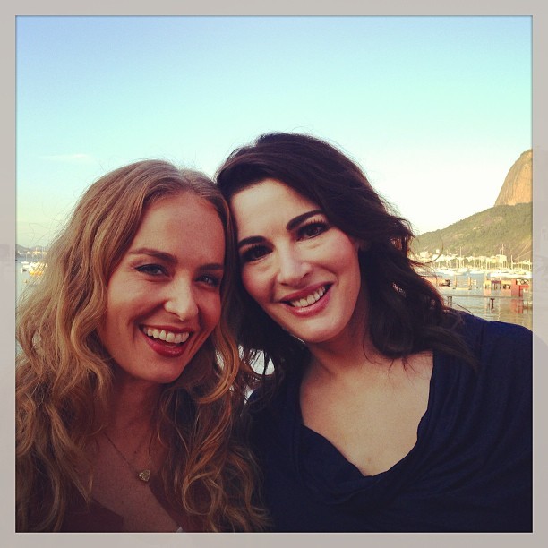 Angélica grava com Nigella Lawson (Foto: Instagram/ Reprodução)