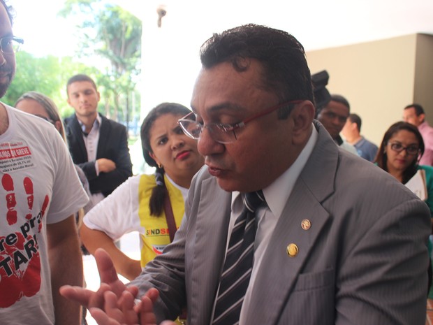 Verador Dudu promete questionar a legalidade do projeto aprovado (Foto: Amanda Dourado/G1)