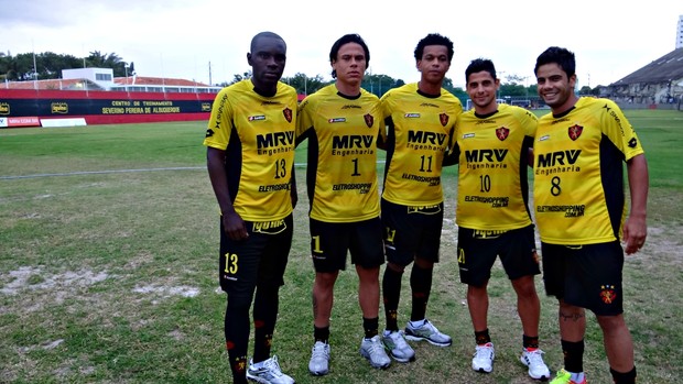 Hugo; Renan Teixeira; Edcarlos; Cicinho; Henrique; Sport (Foto: Elton de Castro (Globoesporte.com))