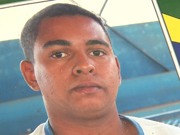 Anderson de Oliveira Santos morreu durante briga de trânsito em Viradouro, SP (Foto: Reprodução/EPTV)