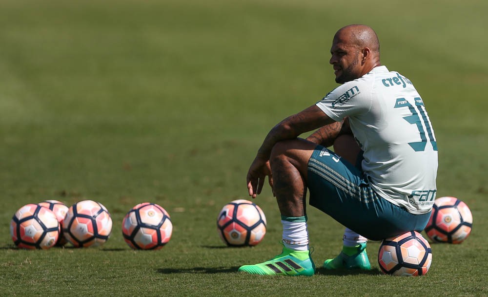 Pena do Palmeiras pode diminuir, mas 'tapa na cara' pesa contra Felipe Melo