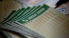Mega-Sena acumula e vai a R$ 15 milhões (Raul Zito/G1)