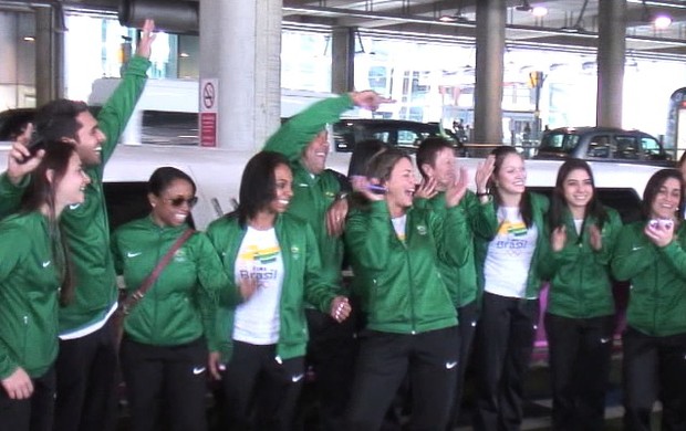 Delegação ginástica Londres limousine (Foto: Divulgação)