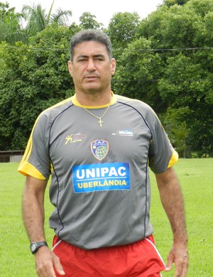Paulo Cezar Catanoce, treinador do Atlético Uberlândia CAP Uberlândia (Foto: Caroline Aleixo)