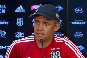 Eduardo Baptista, técnico da Ponte Preta (Foto: Carlos Velardi/ EPTV) Eduardo Baptista, técnico da Ponte Preta (Foto: Carlos Velardi/ EPTV)