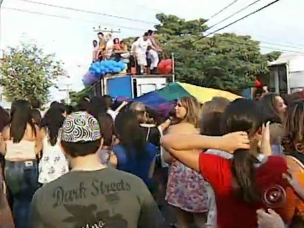 G Parada Gay Leva Milhares De Pessoas S Ruas De Salto Sp Not Cias Em Sorocaba E Jundia