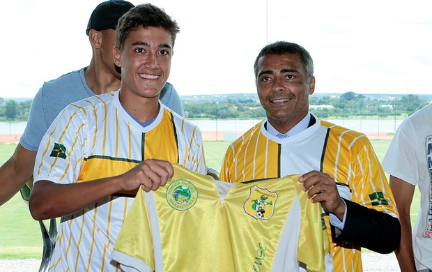 Romario e Romarinho, Brasiliense (Foto: Cláudio Bispo / Brasiliense FC)