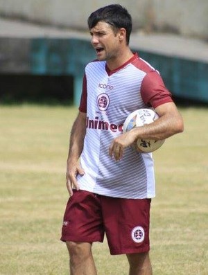 Rossato elogiou a movimentação do time diante do Vilavelhense (Foto: Marlon Max)