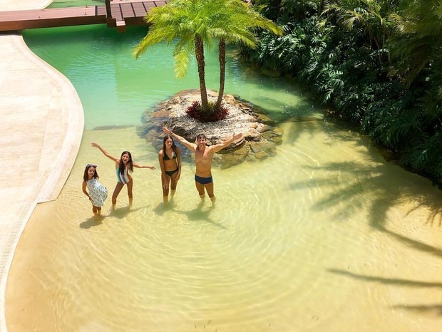 Piscina de Rodrigo Faro (Foto: Reprodução Instagram) Piscina de Rodrigo Faro (Foto: Reprodução Instagram)