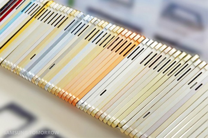 Metal é pintado em cinco cores (Foto: Divulgação/Samsung)
