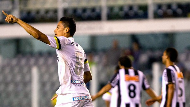 Cícero comemoração gol Santos jogo Atlético-MG (Foto: Lucas Baptista / Futura Press)