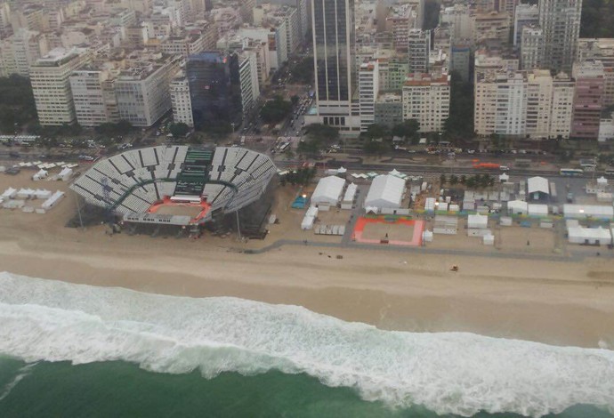 Fotos aereas da arena de vôlei de praia (Foto: GloboEsporte.com)