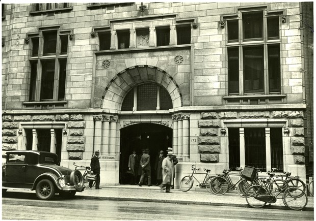 Antigo banco vira spa de luxo na Holanda (Foto: Divulgação)