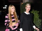 Muito pink! Paris Hilton usa look de coleção inspirada na Barbie