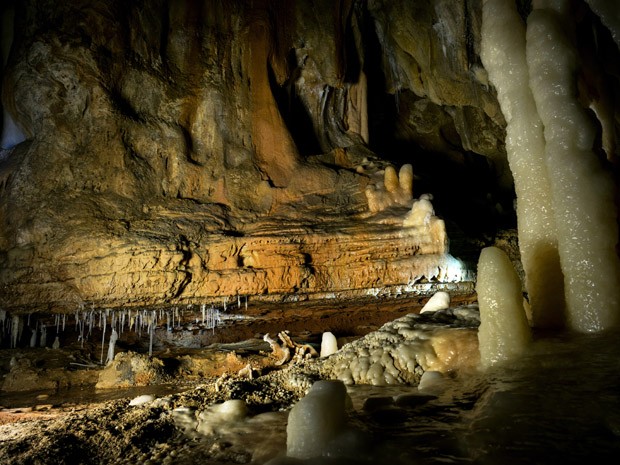 Parte da caverna de Chauvet, em Vallon Pont d'Arc, no sul da França, vira Patrimônio Mundial da Unesco (Foto: AFP PHOTO/JEFF PACHOUD)