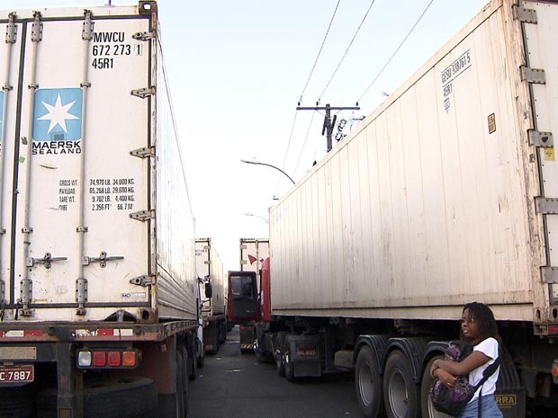 Protesto de caminhoneiros na Bahia (Foto: Imagem/ TV Bahia)