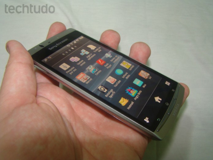 Sony Ericsson Xperia Arc S (Foto: TechTudo/Marlon Câmara) Sony Ericsson Xperia Arc S (Foto: TechTudo/Marlon Câmara)