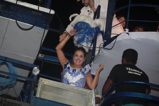 Daniela Mercury no carnaval de Salvador de 2014 (Foto: Wallace Barbosas e Vinicios Eduardo / Agnews)