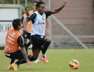 Zé Roberto em treino do Grêmio (Foto: Diego Guichard)