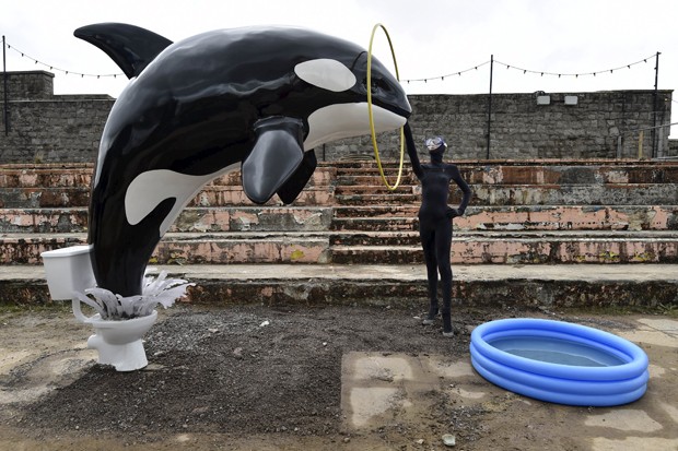 Dismaland, parque temático sombrio criado por Banksy na Inglaterra (Foto: Reuters/Suzanne Plunkett)