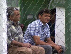 Augusto, técnico, Goiás, Marcelo Segurado, diretor de futebol (Foto: Reprodução/TV Anhanguera)