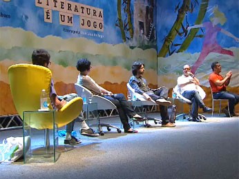 Escritores de língua portuguesa e espanhola conversaram sobre o lúdico no ato de escrever. (Foto: Reprodução/TV Globo)