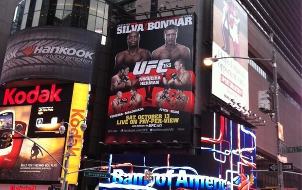 Pôster do UFC Rio III no Times Square  (Foto: Reprodução / Twitter)