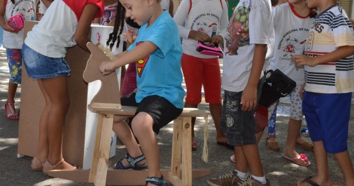 Escolas em Nova Serrana recebem brinquedos pedagógicos - Globo.com