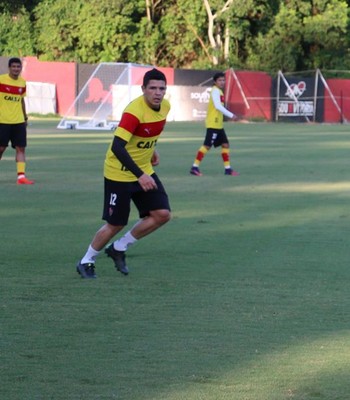 willian farias; willian farias vitória; diego renan; diego renan vitória; ramallo (Foto: Francisco Galvão/EC Vitória)