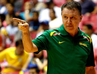 basquete ruben magnano brasil (Foto: Agência AP)