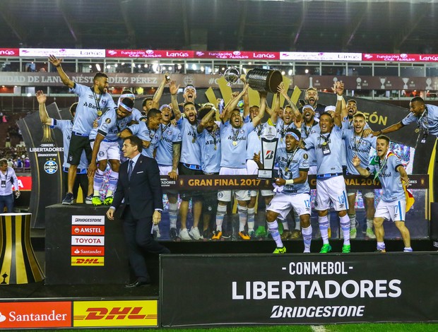 Grêmio campeão título festa Libertadores Argentina
