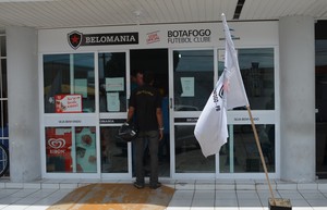 Lojinha oficial do Botafogo-PB, Belomania (Foto: Amauri Aquino / GloboEsporte.com/pb)